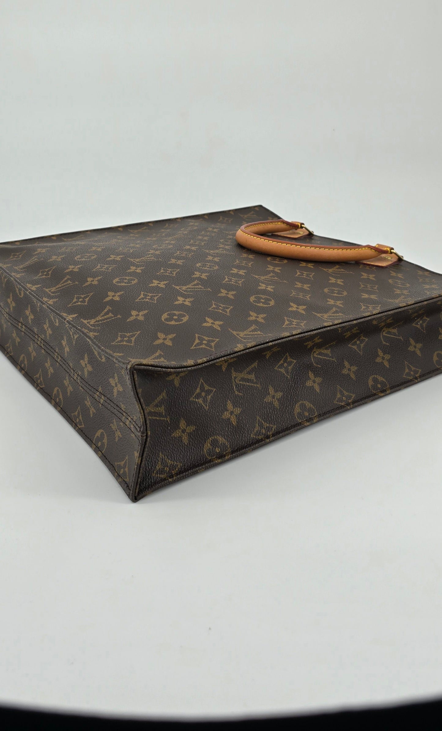 Louis Vuitton Sac Plat