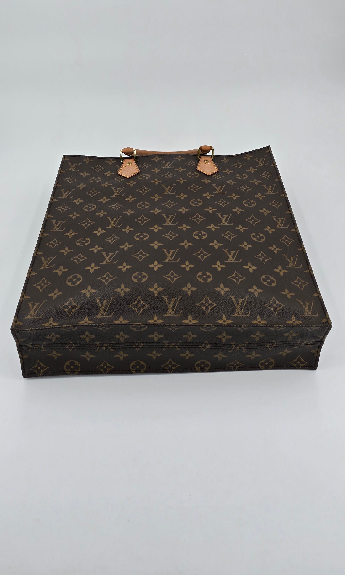 Louis Vuitton Sac Plat