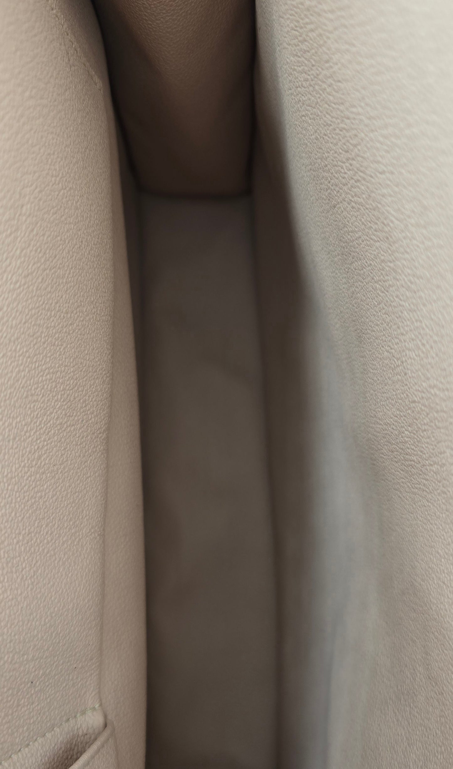 Louis Vuitton Sac Plat