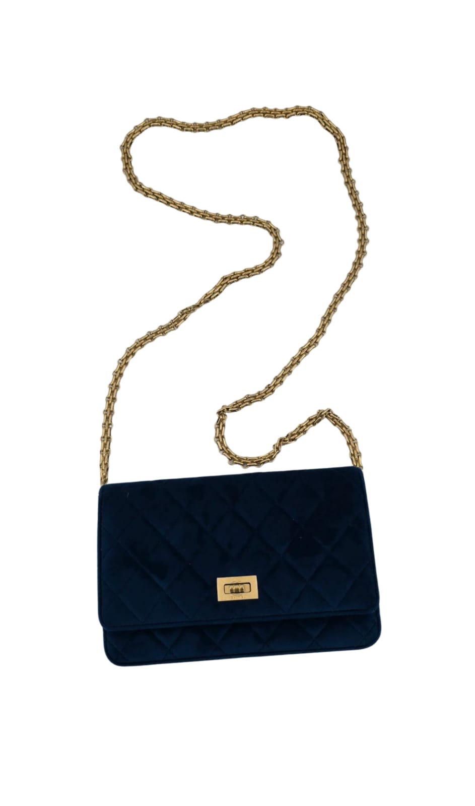CHANEL wallet on chain