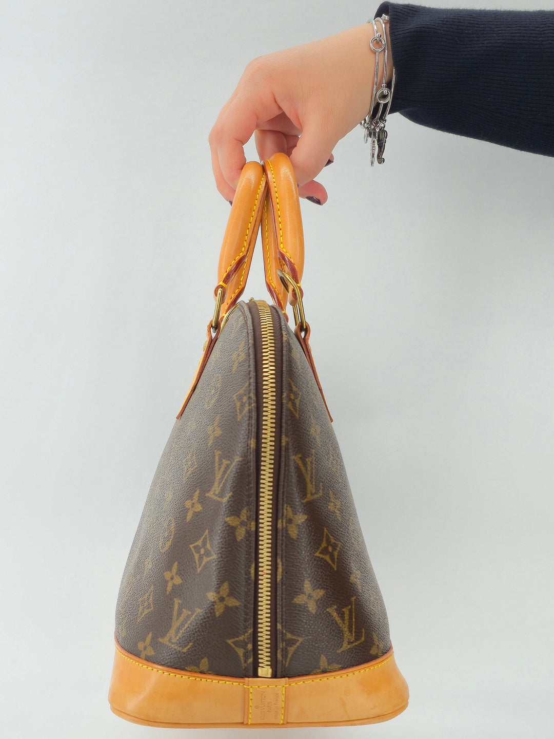 LOUIS VUITTON ALMA PM