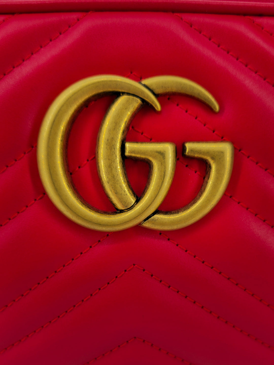 GUCCI MARMONT CAMERA BAG