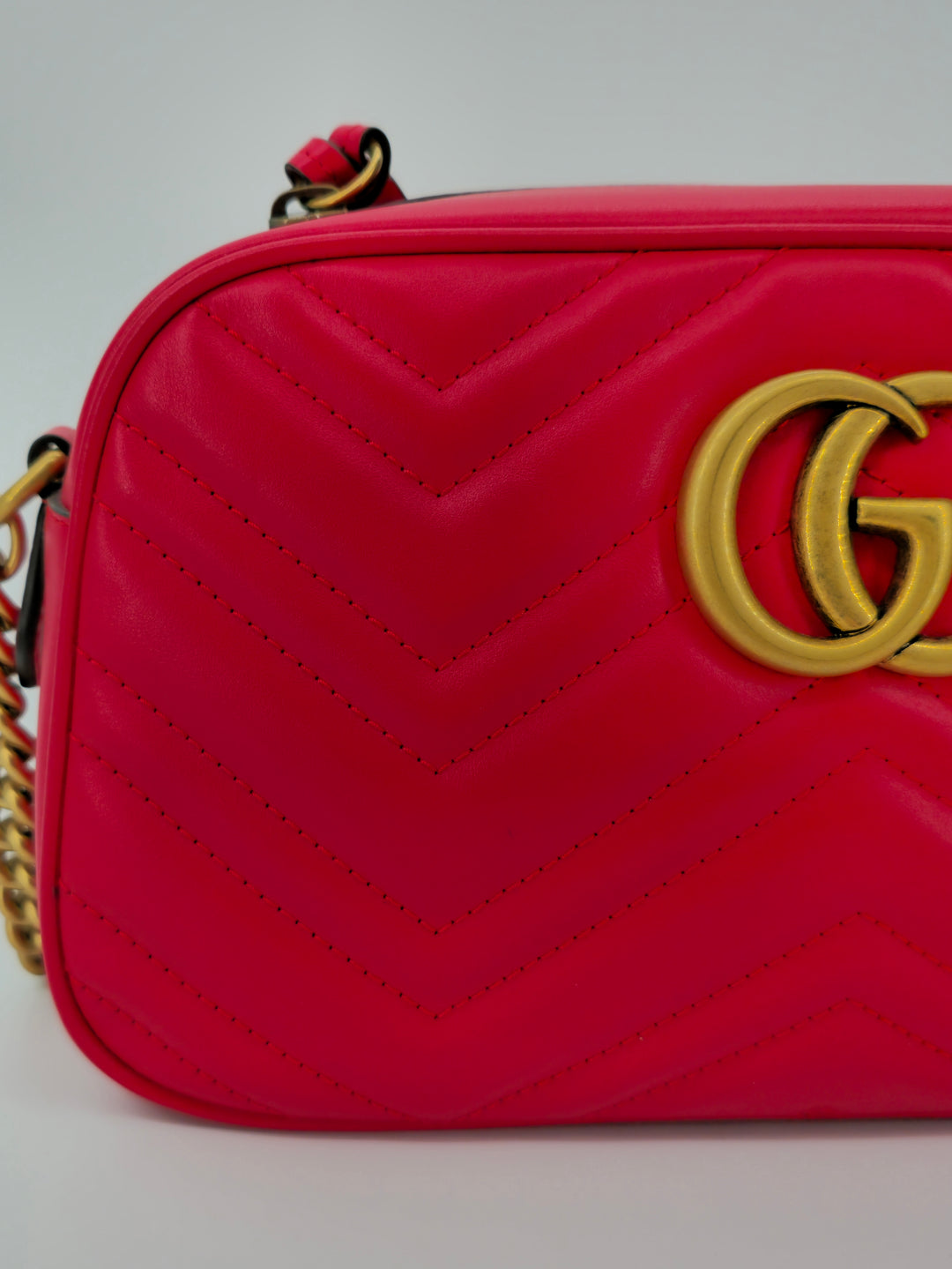 GUCCI MARMONT CAMERA BAG