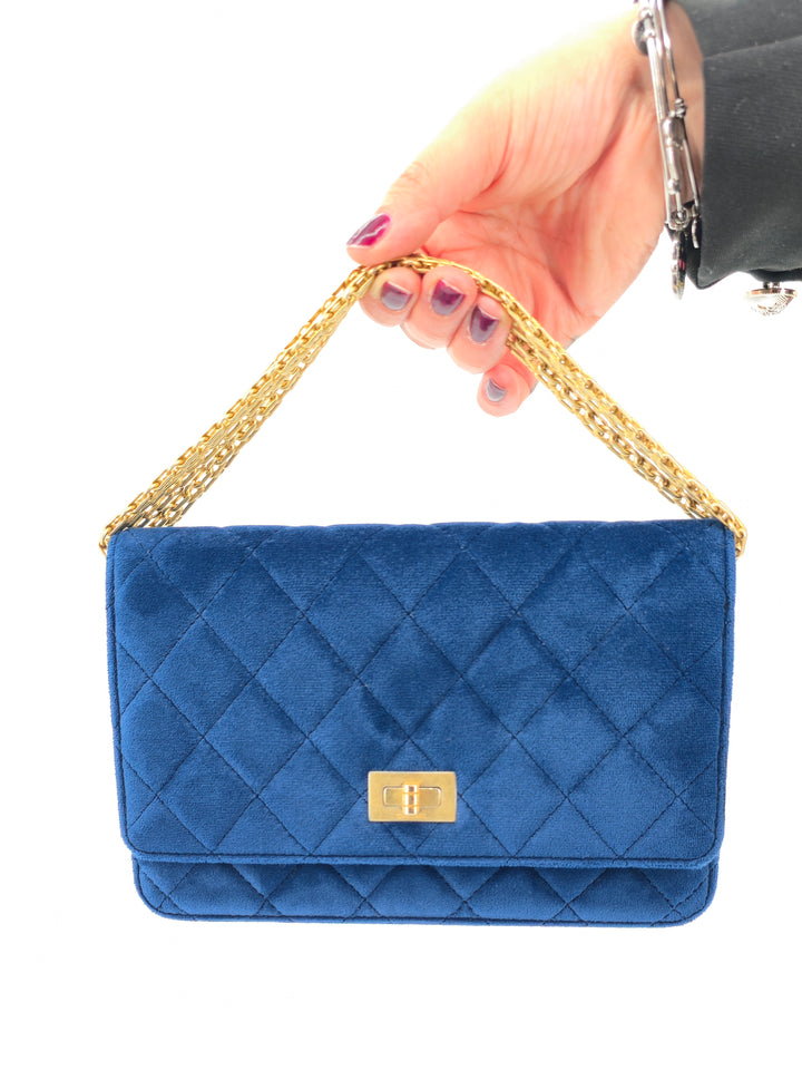 CHANEL WALLET ON CHAIN