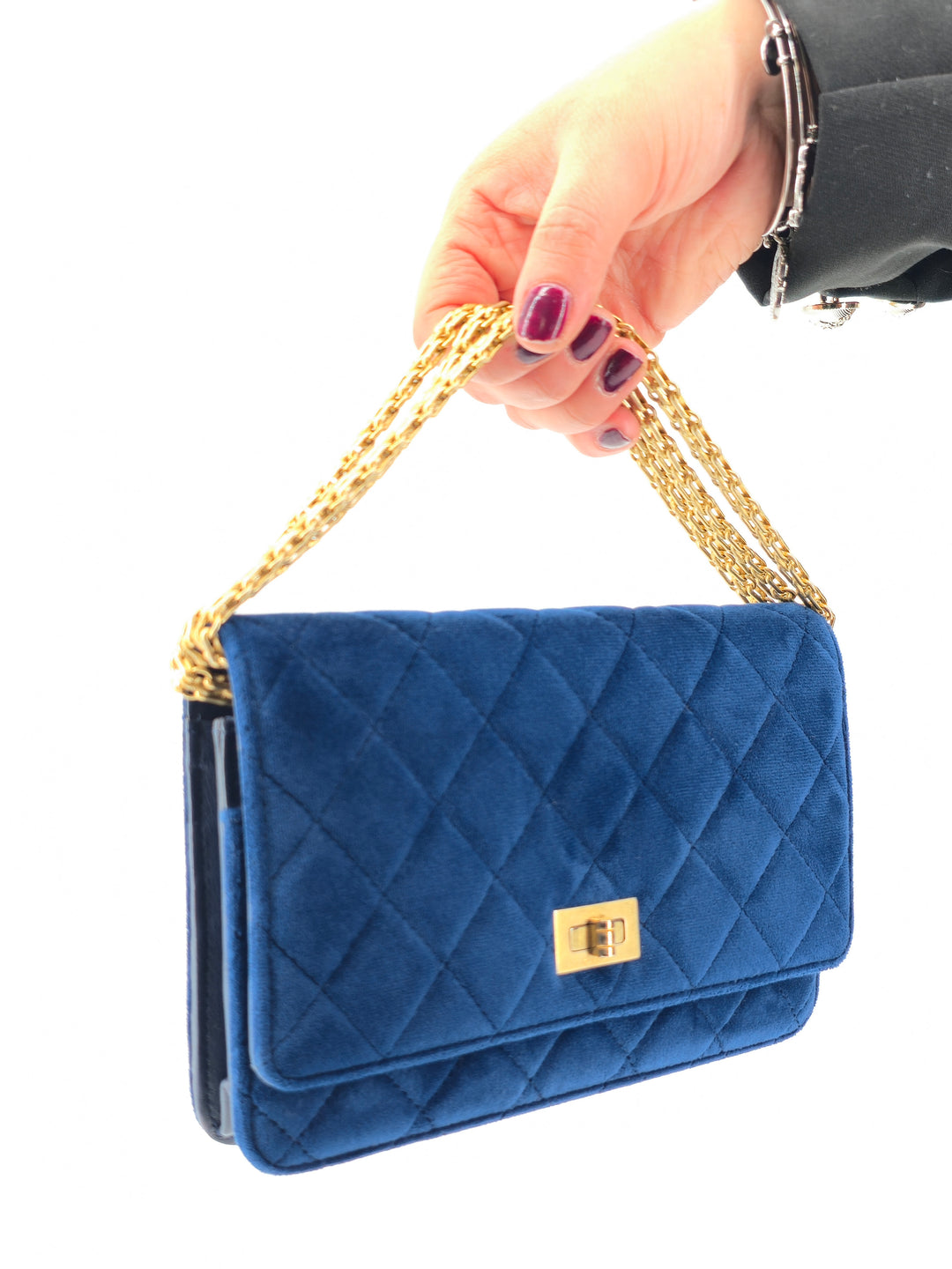 CHANEL WALLET ON CHAIN