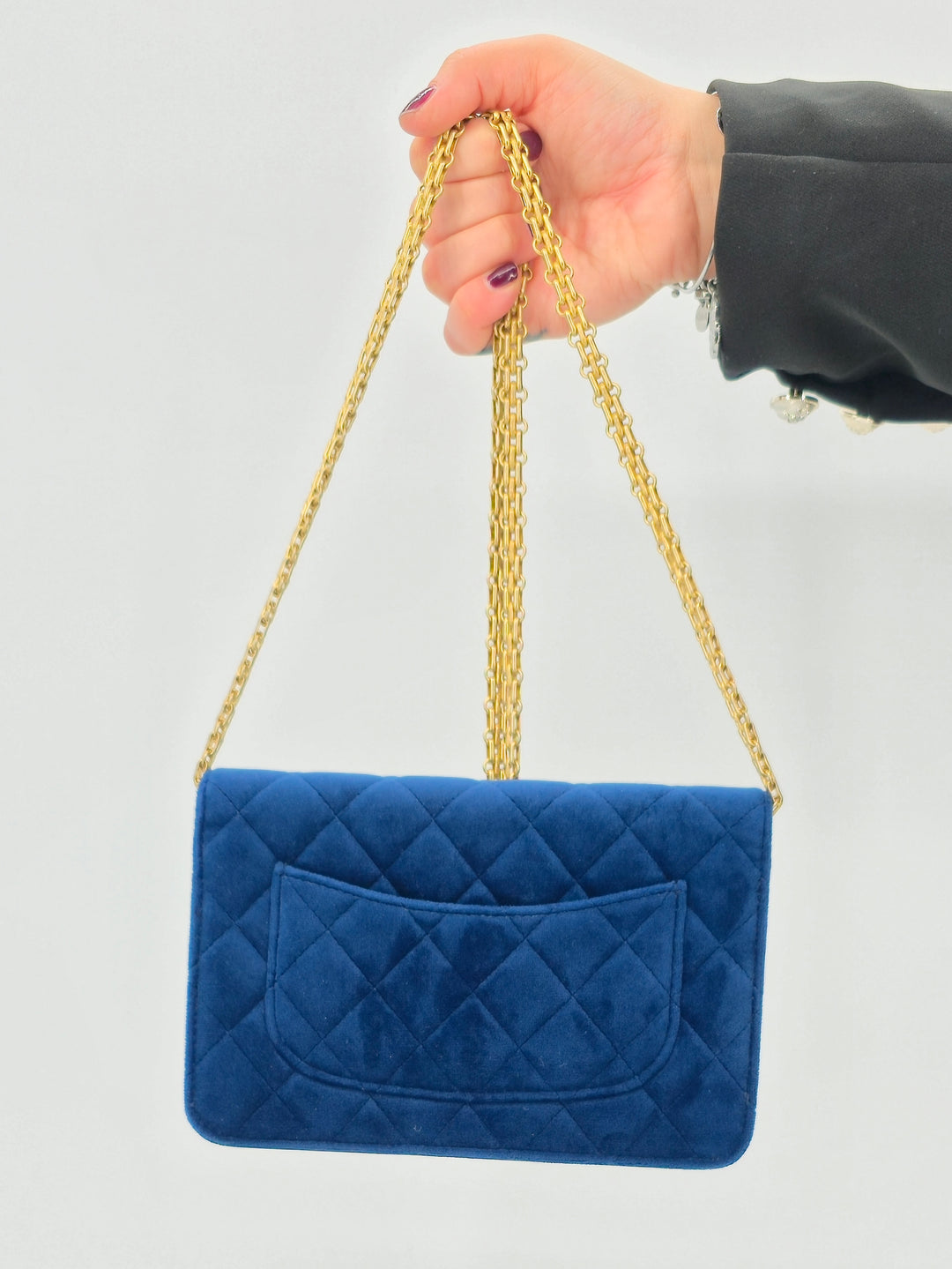 CHANEL WALLET ON CHAIN