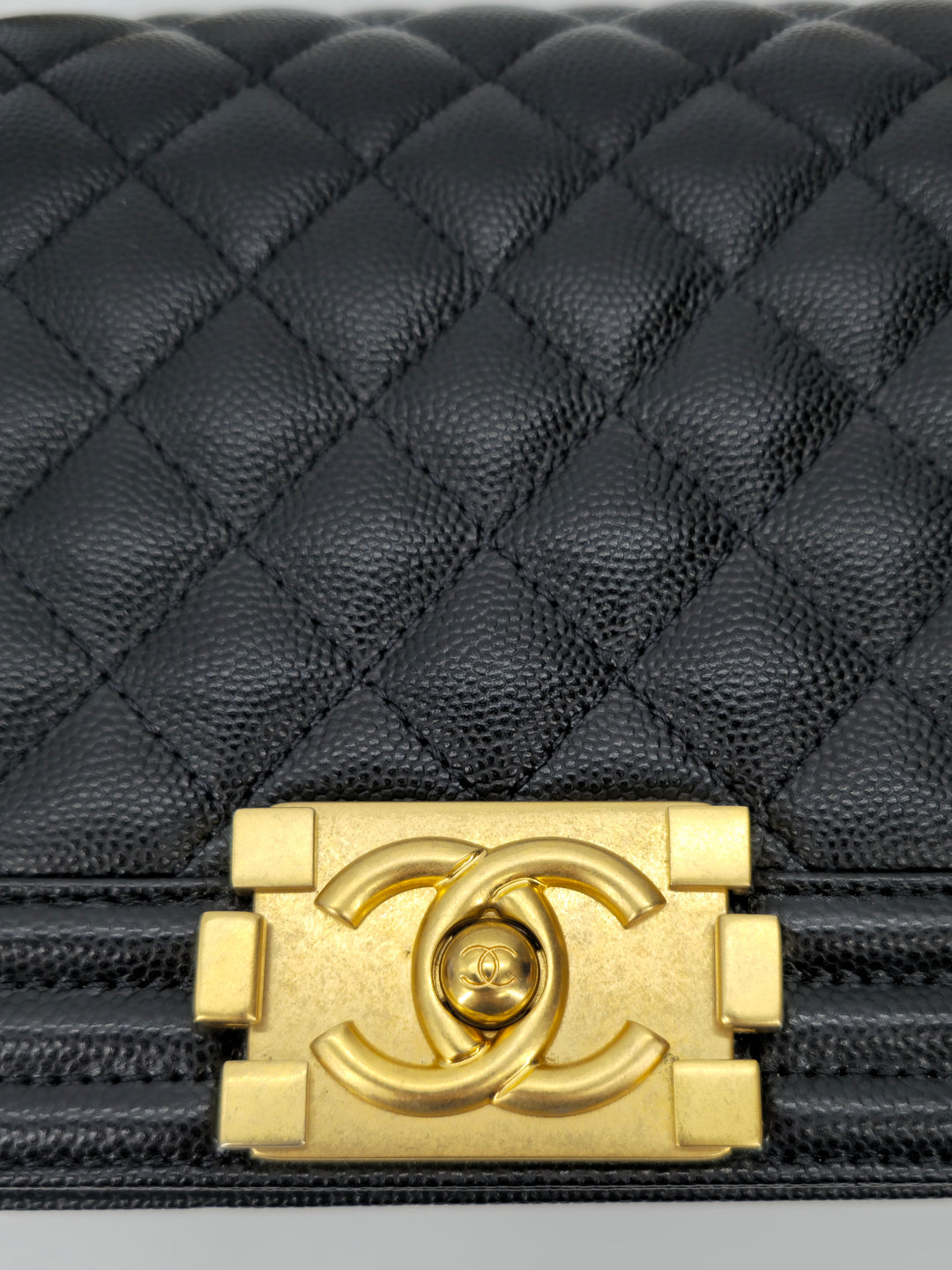 CHANEL BOY MEDIUM