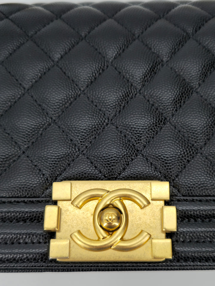 CHANEL BOY MEDIUM