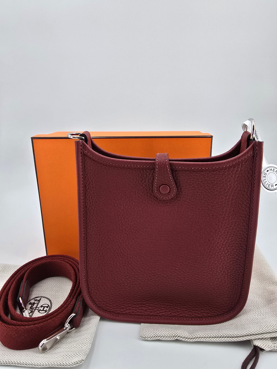 HERMÉS Evelyne 16 Amazone Rouge/Rouge