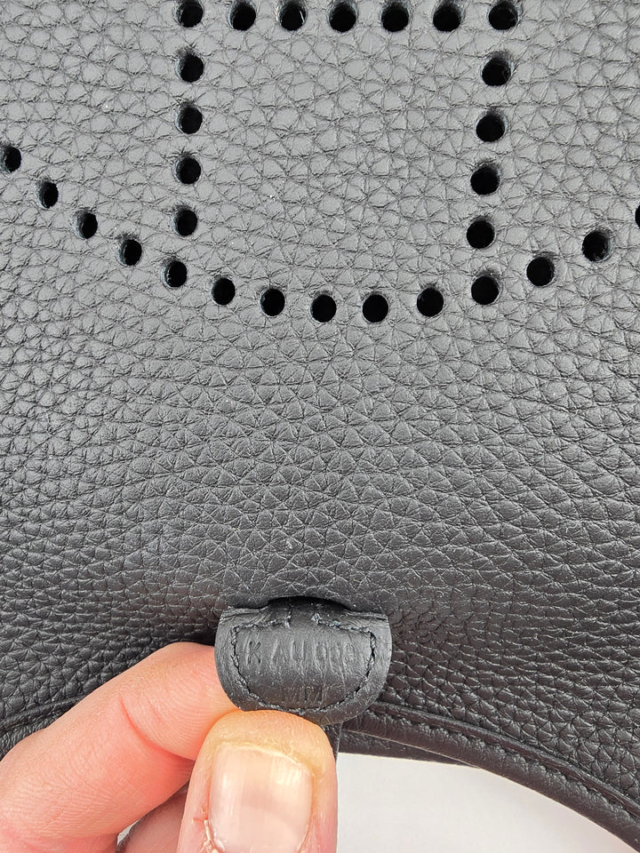 HERMÉS Evelyne 16 Amazone Noir/Noir