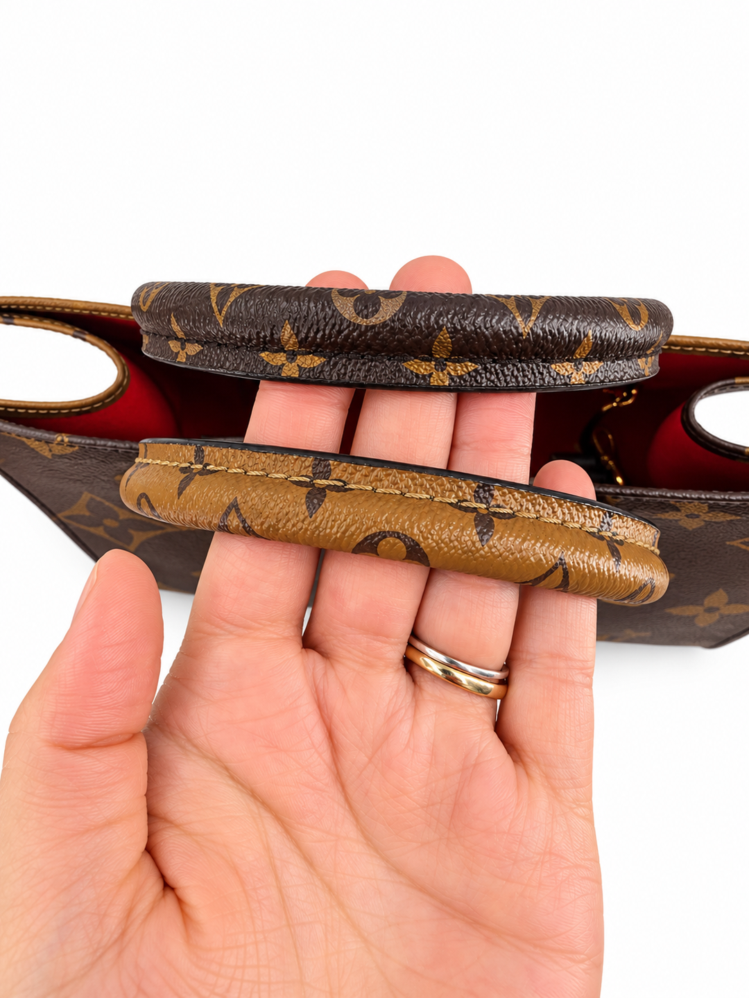 Louis Vuitton  ONTHEGO MM