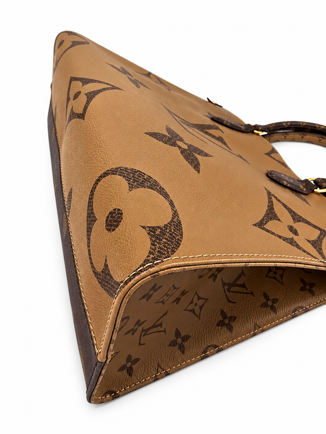 Louis Vuitton  ONTHEGO MM