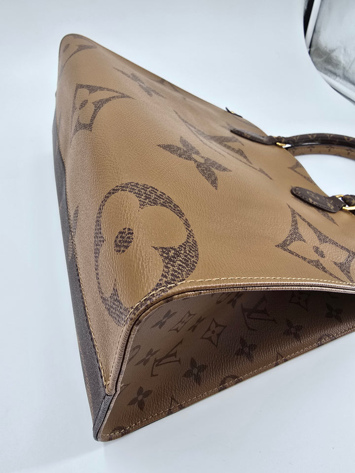 Louis Vuitton  ONTHEGO MM