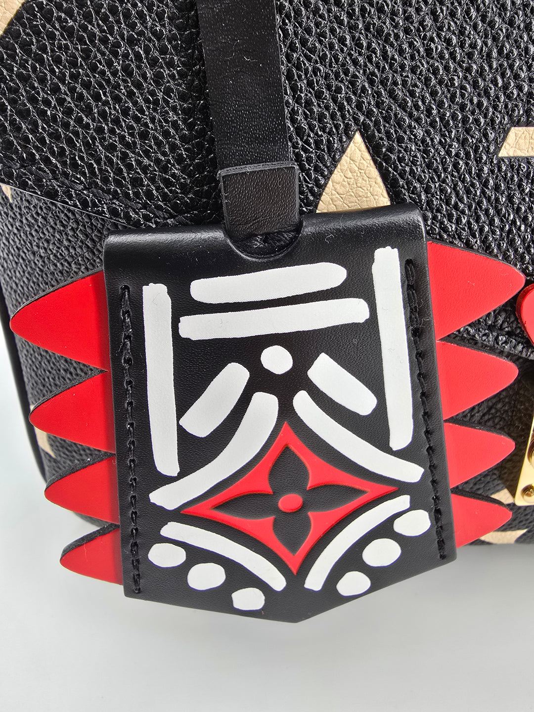 Louis Vuitton Metis Limited Edition Bicolor CRAFTY