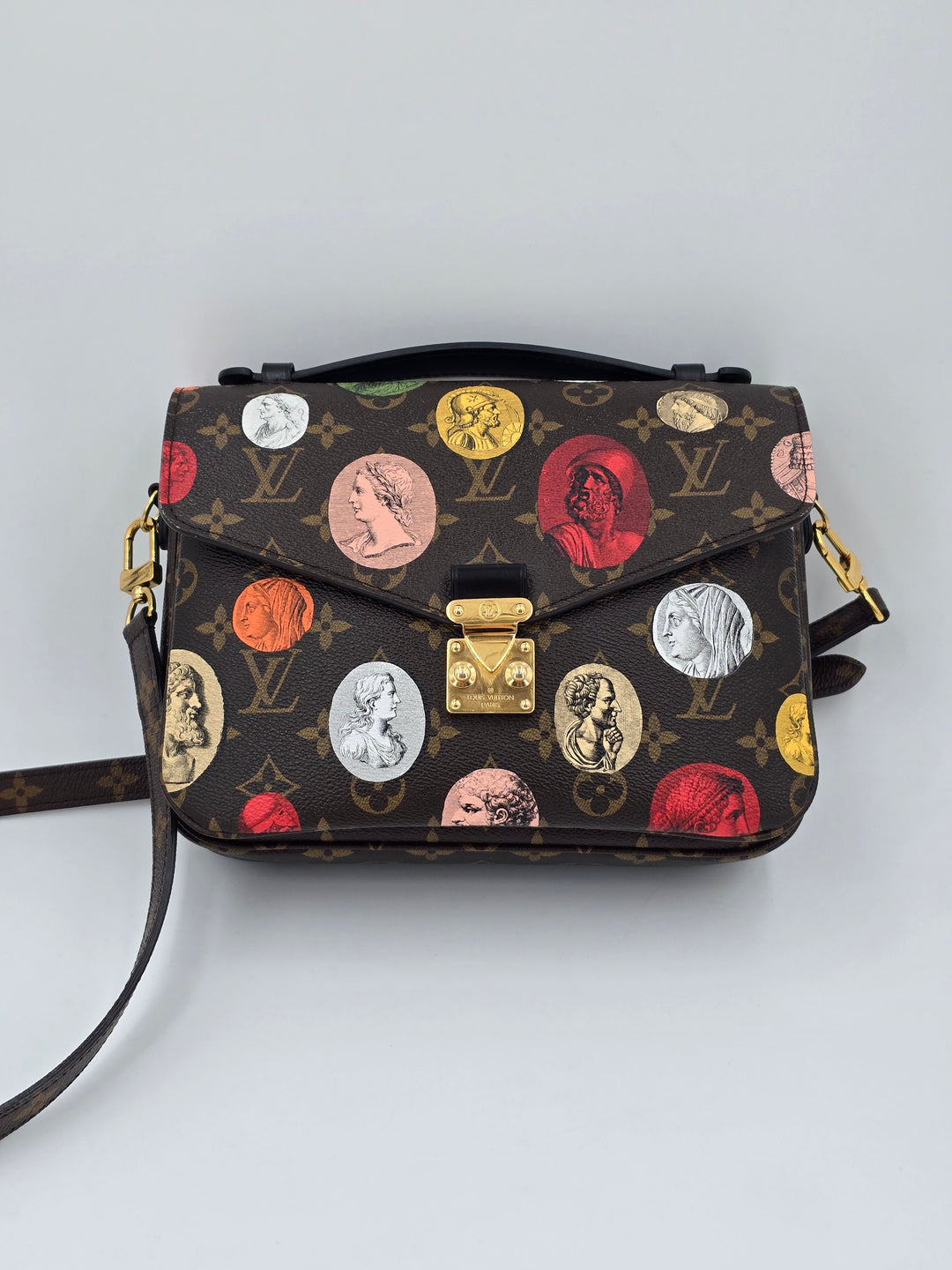 Louis Vuitton Pochette Métis x Fornasetti Monogram Cameo