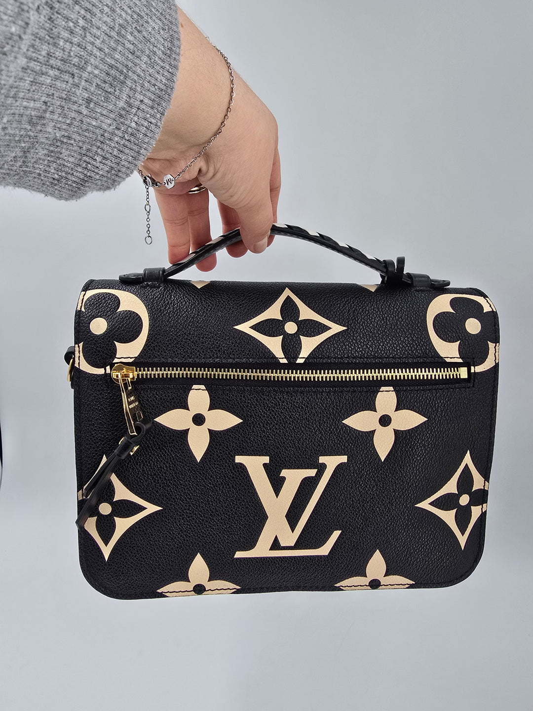 Louis Vuitton Metis Limited Edition Bicolor CRAFTY