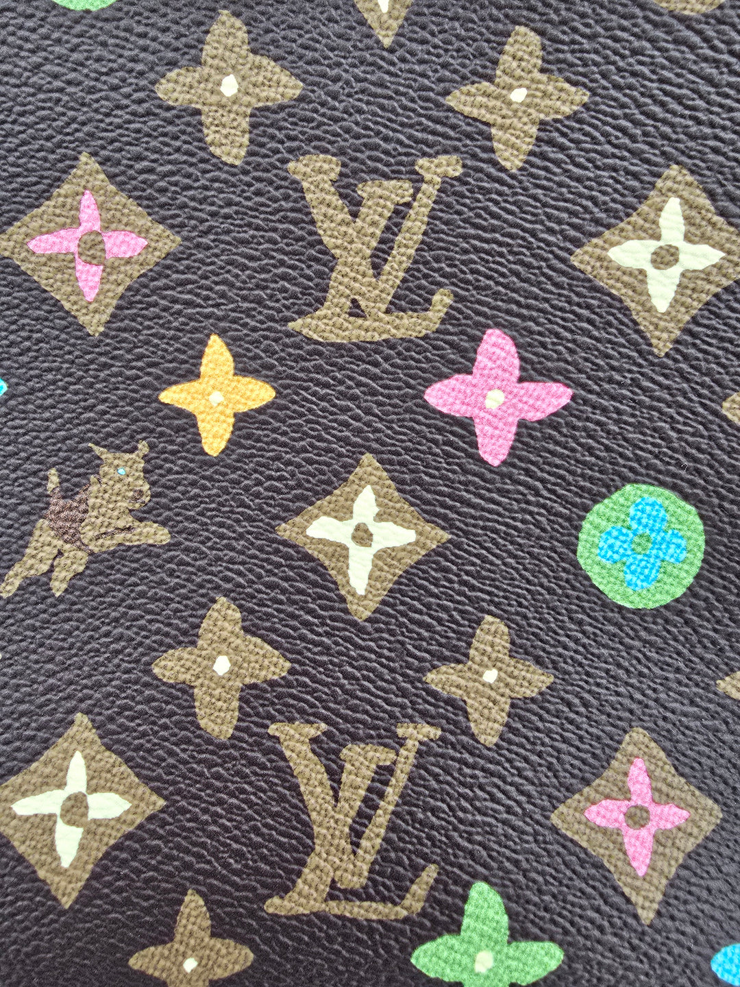 Louis Vuitton
x Tyler the Creator Voyage Souple pochette Limited Edition