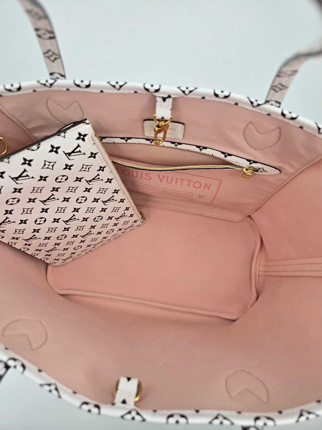 Louis Vuitton Neverfull MM Limited Edition Giant Monogram