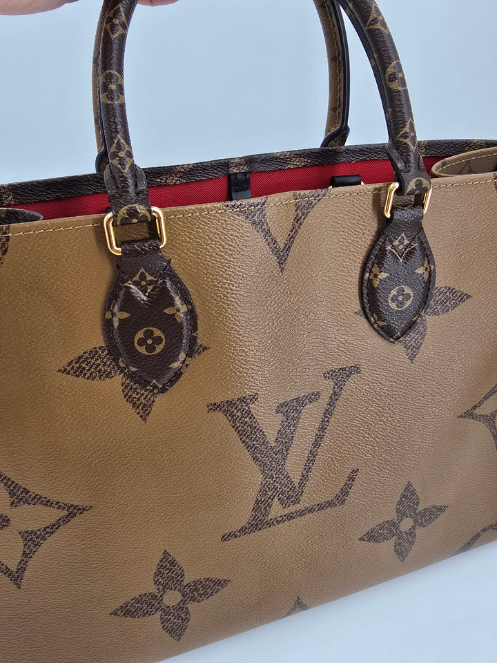 Louis Vuitton  ONTHEGO MM