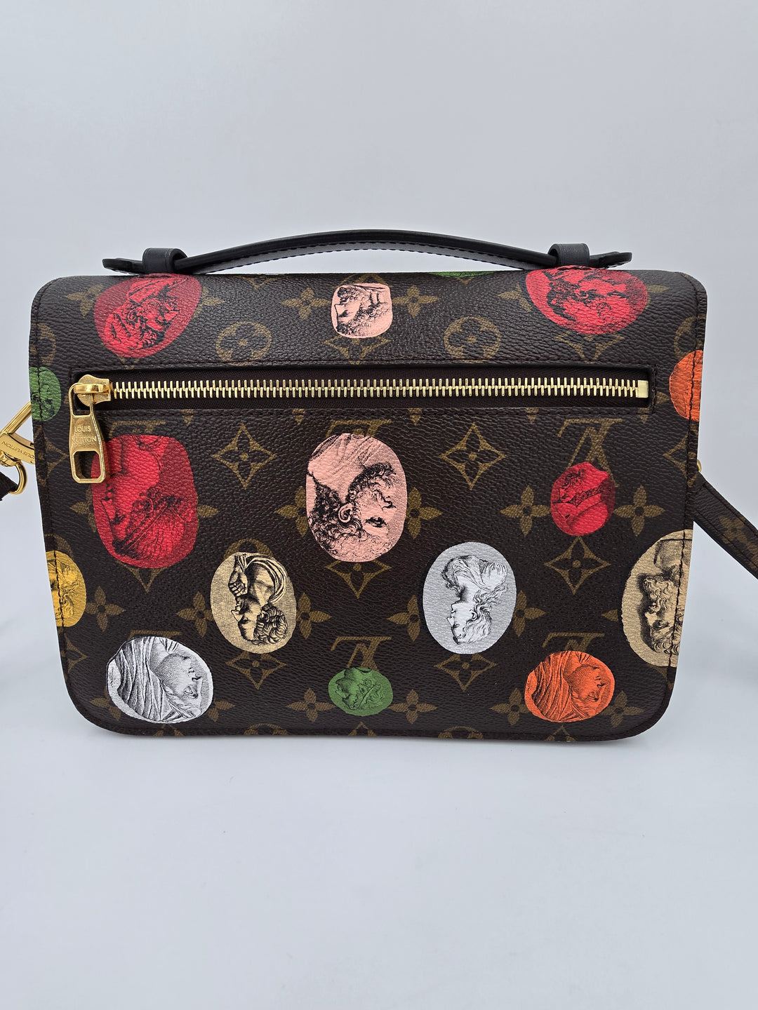 Louis Vuitton Pochette Métis x Fornasetti Monogram Cameo