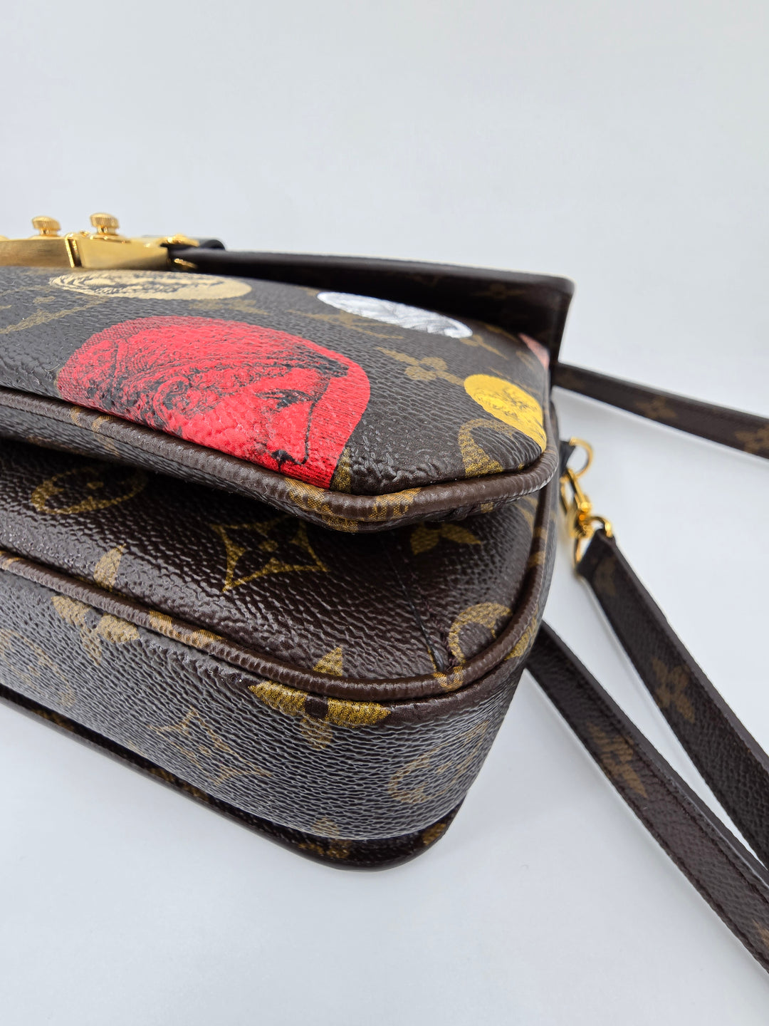 Louis Vuitton Pochette Métis x Fornasetti Monogram Cameo