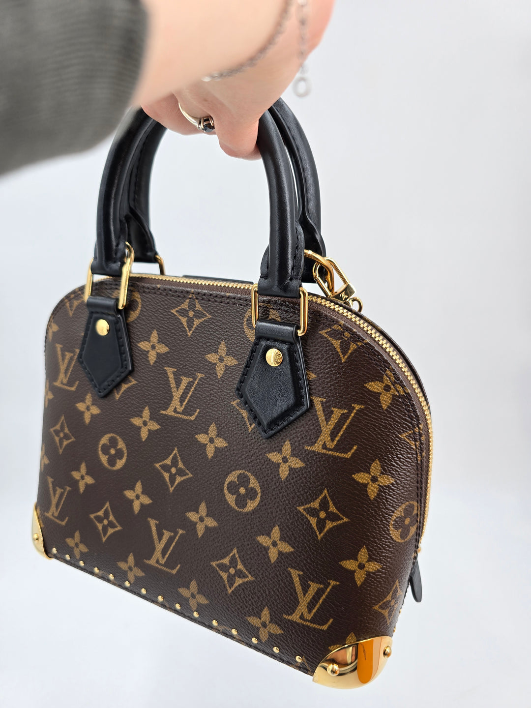 Louis Vuitton Alma bb Trunk